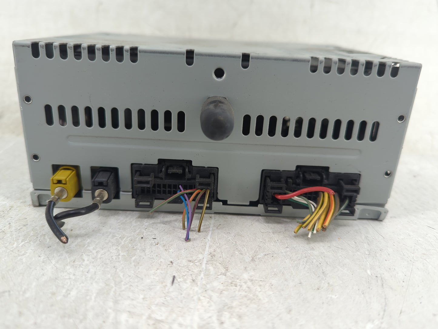 2016-2017 Ford Explorer Radio AM FM Cd Player Receiver Replacement P/N:GB5T-19C107-BG Fits Fits 2016 2017 OEM Used Auto Part