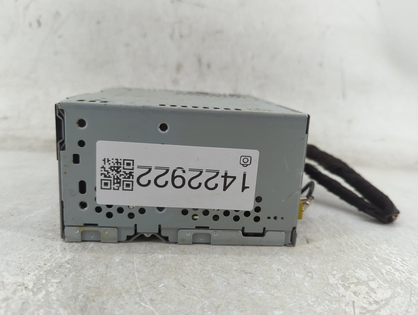 2017 Ford Explorer Radio AM FM Cd Player Receiver Replacement P/N:HB5T-19C107-BA Fits OEM Used Auto Parts - Oemusedautoparts