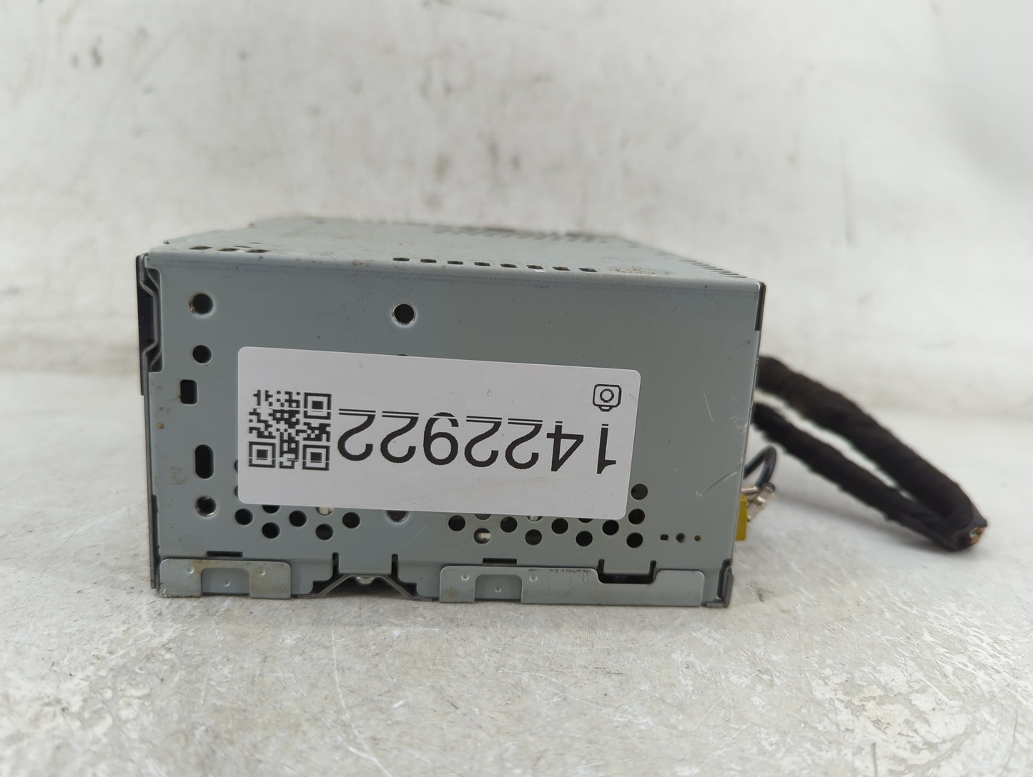 2017 Ford Explorer Radio AM FM Cd Player Receiver Replacement P/N:HB5T-19C107-BA Fits OEM Used Auto Parts - Oemusedautoparts
