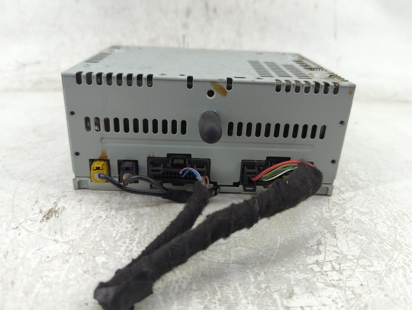 2017 Ford Explorer Radio AM FM Cd Player Receiver Replacement P/N:HB5T-19C107-BA Fits OEM Used Auto Parts - Oemusedautoparts