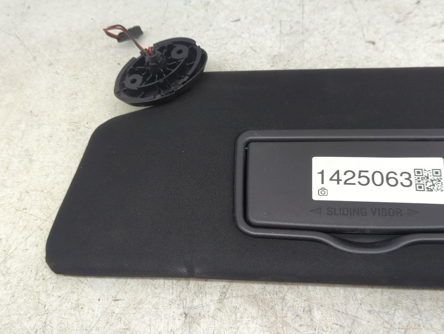2017 Ford Explorer Sun Visor Shade Replacement Driver Left Mirror Fits OEM Used Auto Parts - Oemusedautoparts1.com