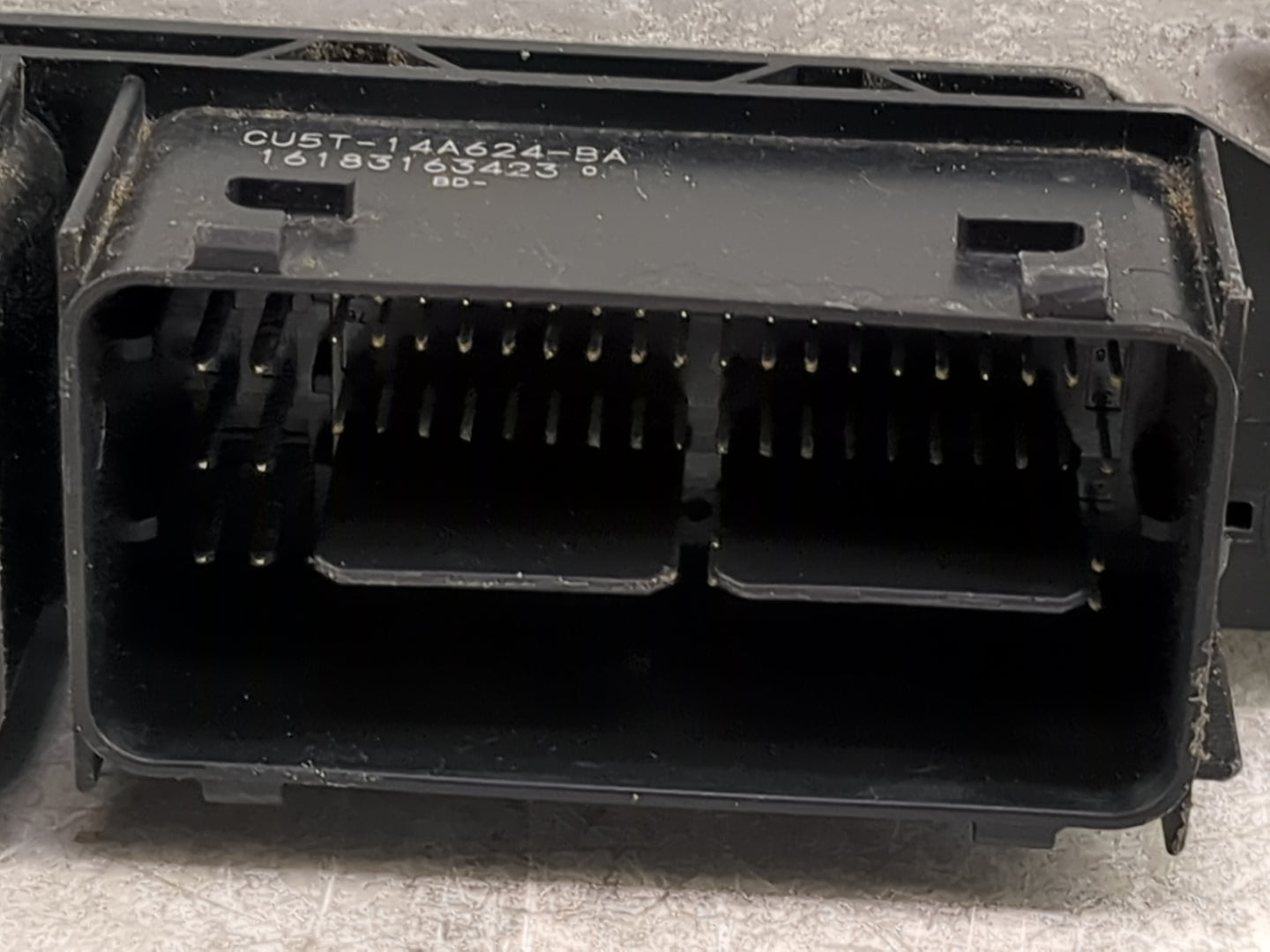 2016-2019 Ford Explorer PCM Engine Control Computer ECU ECM PCU OEM P/N:GB5A-12A650-YA FB5A-12B684-CA Fits OEM Used Auto Par