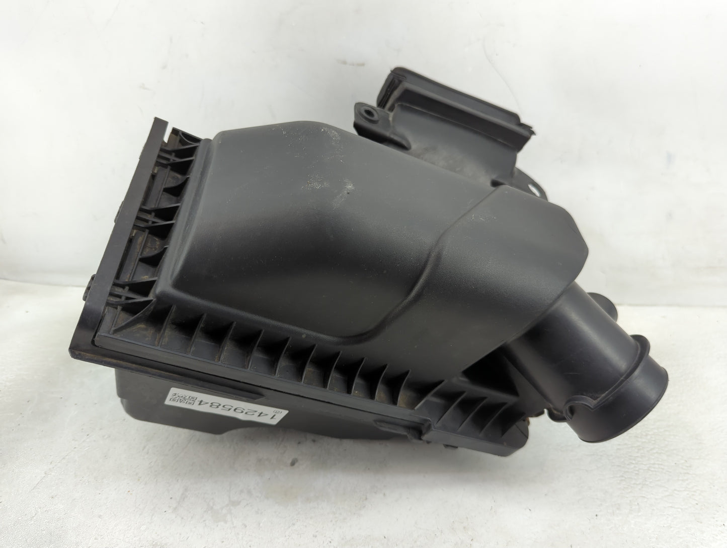 2016-2019 Ford Explorer Air Cleaner Intake-duct Hose Tube - Oemusedautoparts1.com