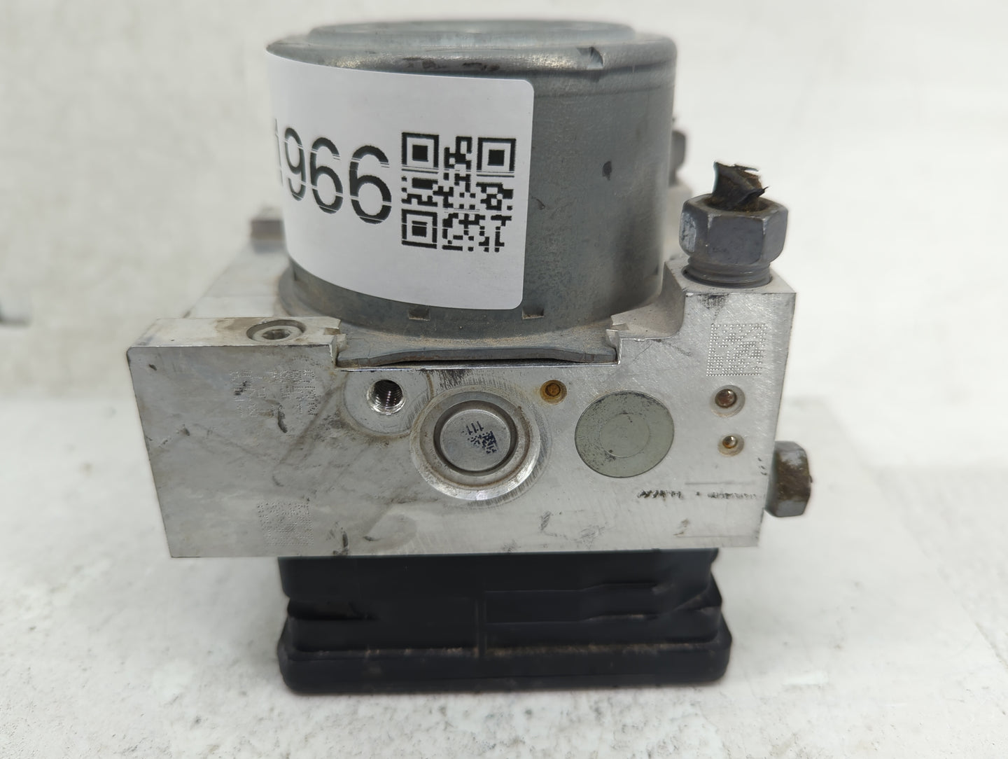 2017 Ford Explorer ABS Pump Control Module Replacement P/N:HB53-2C405-AB Fits OEM Used Auto Parts - Oemusedautoparts1.com