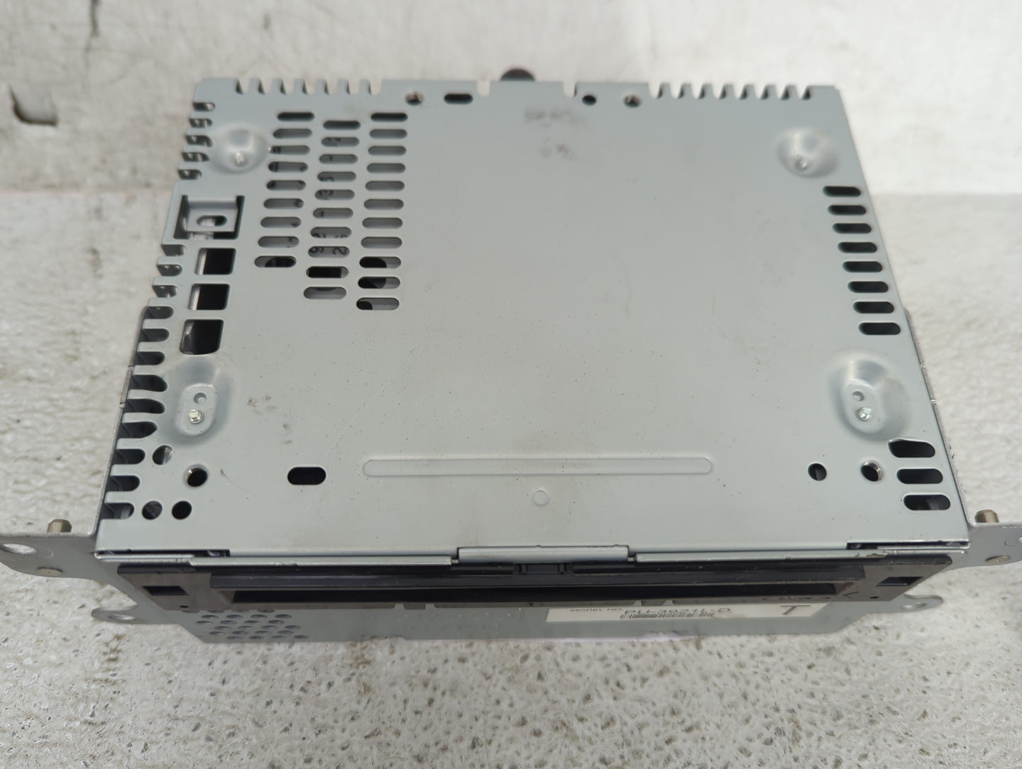 2017 Ford Explorer Radio AM FM Cd Player Receiver Replacement P/N:HB5T-19C107-AB PU-3921L-D, HB5T-19C107-ABPOL Fits OEM Used