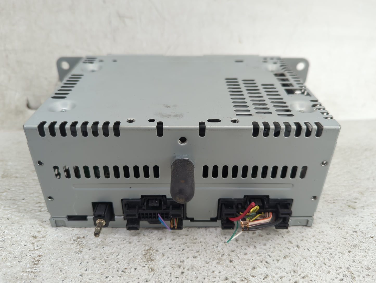 2017 Ford Explorer Radio AM FM Cd Player Receiver Replacement P/N:HB5T-19C107-AB PU-3921L-D, HB5T-19C107-ABPOL Fits OEM Used