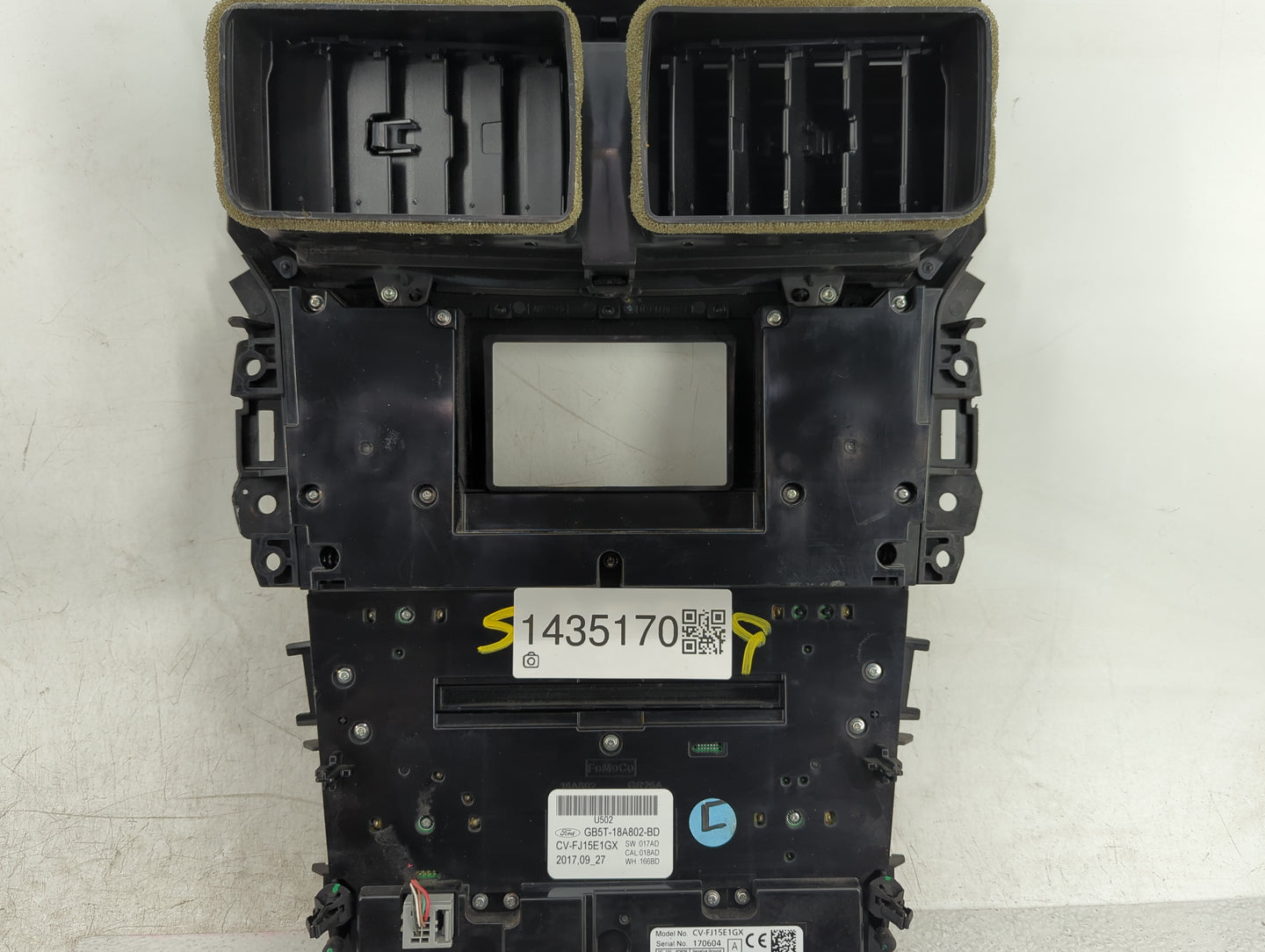 2016-2018 Ford Explorer Radio Control Panel - Oemusedautoparts1.com
