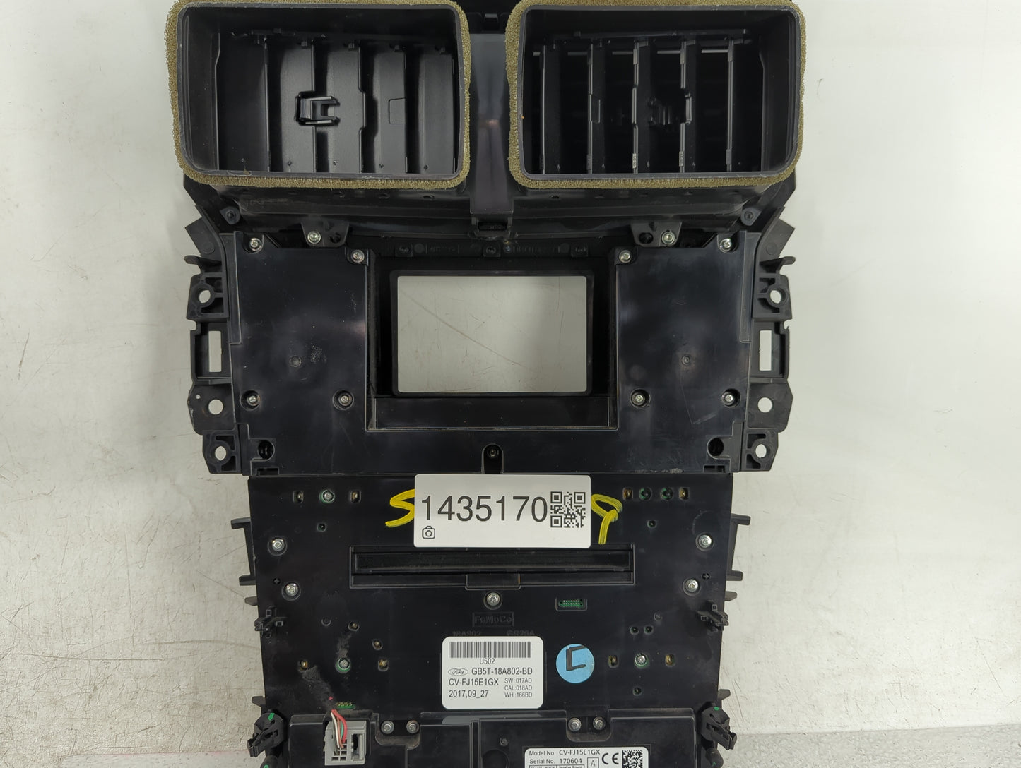 2016-2018 Ford Explorer Radio Control Panel - Oemusedautoparts1.com