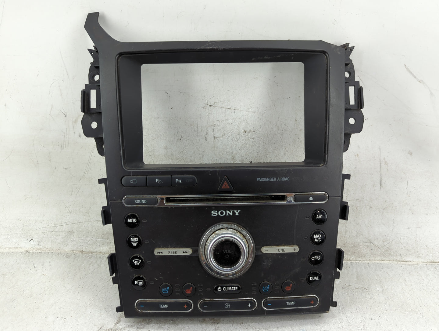 2017 Ford Explorer Radio AM FM Cd Player Receiver Replacement P/N:B5T-18A802-FA GB5T-14D017-CD Fits OEM Used Auto Parts - Oe