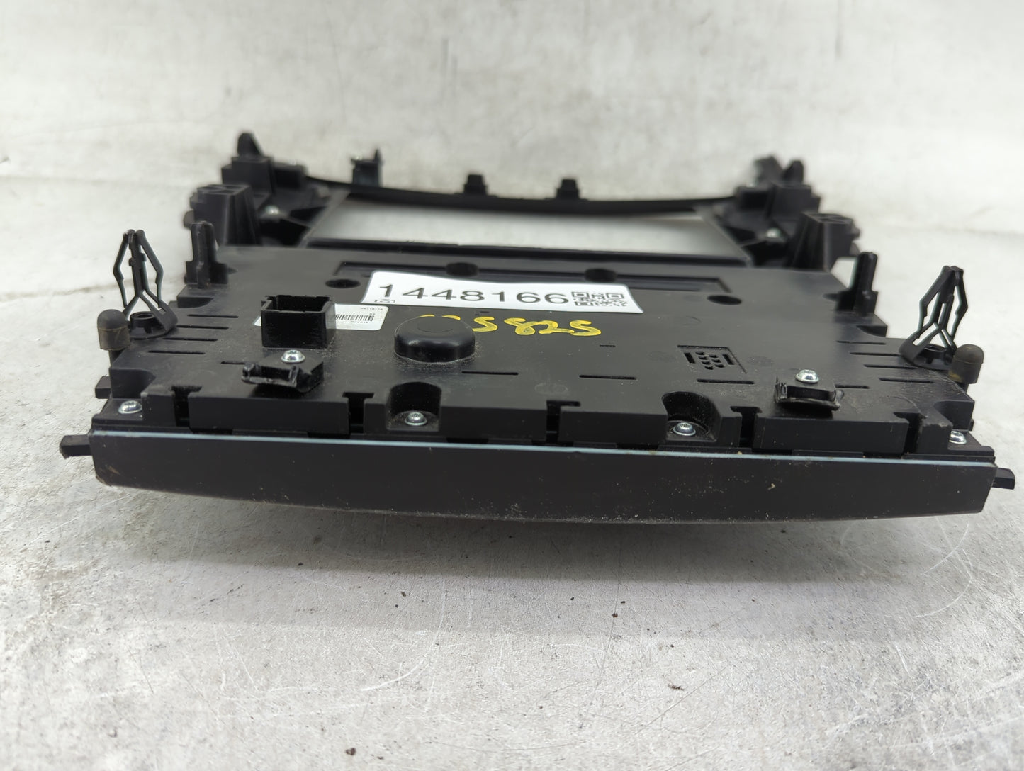 2017 Ford Explorer Radio AM FM Cd Player Receiver Replacement P/N:B5T-18A802-FA GB5T-14D017-CD Fits OEM Used Auto Parts - Oe