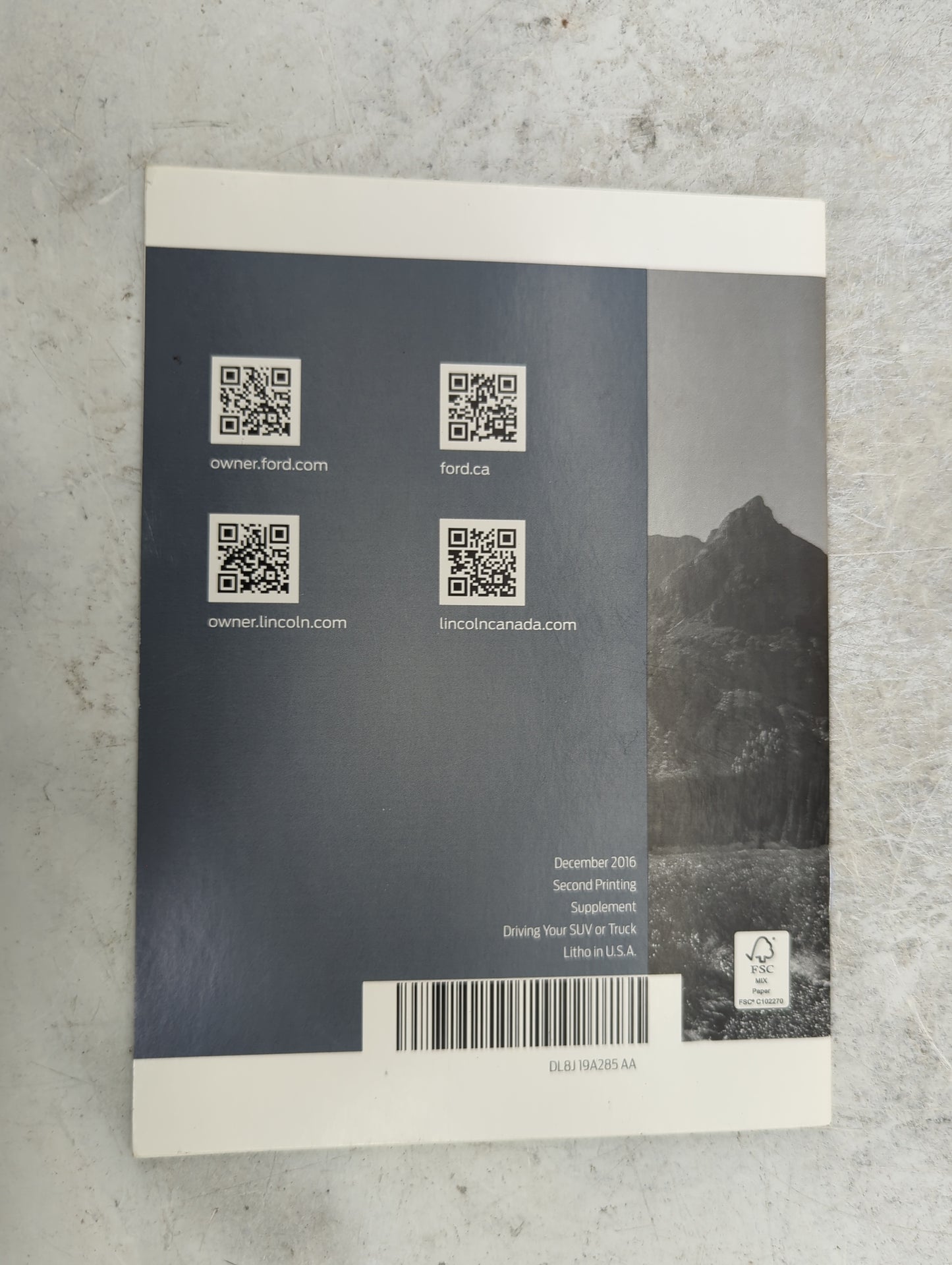 2017 Ford Explorer Owners Manual Book Guide P/N:HL2J19A321AC DL8J19A285AA OEM Used Auto Parts - Oemusedautoparts1.com