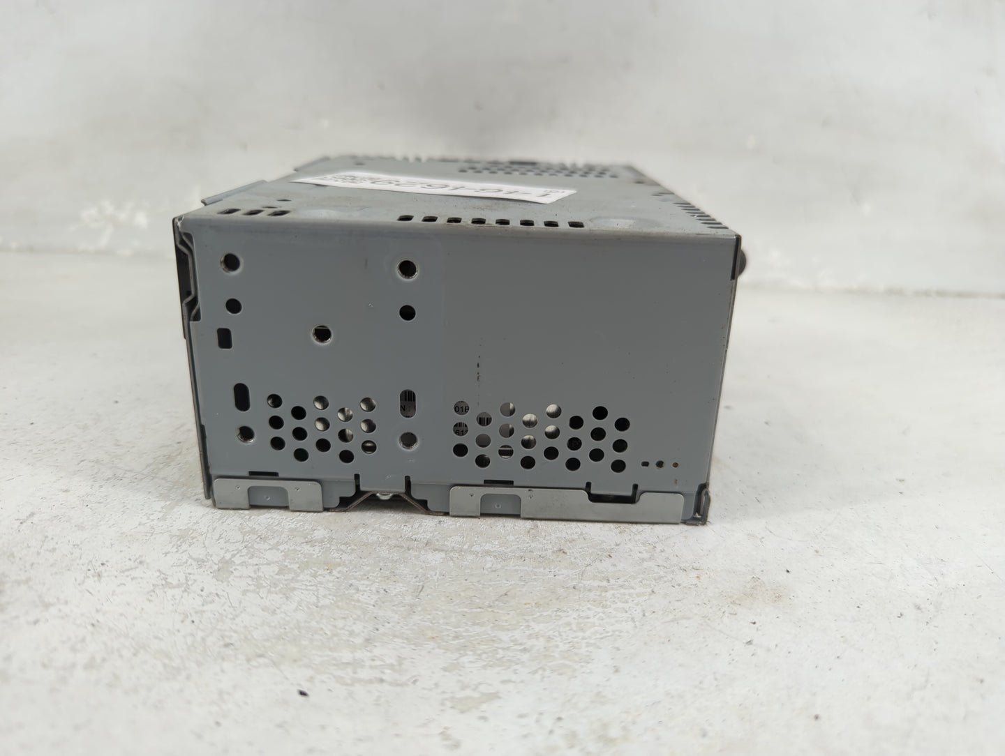 2017 Ford Explorer Radio AM FM Cd Player Receiver Replacement P/N:PU-3922L-C HB5T-19C107-BAXLT Fits OEM Used Auto Parts - Oe