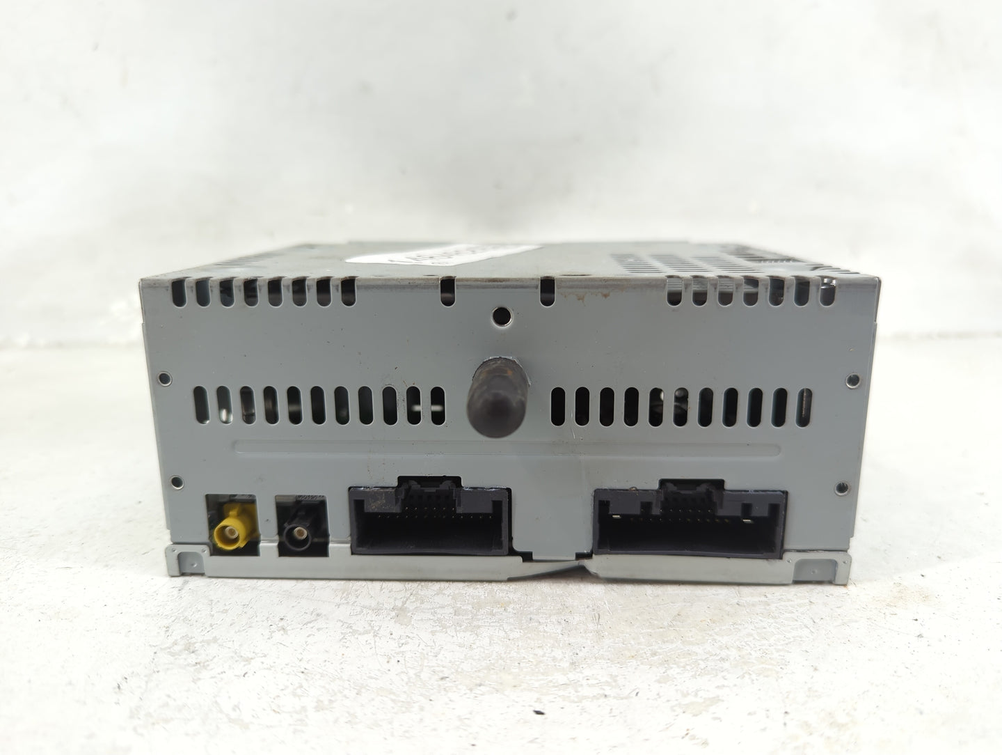 2017 Ford Explorer Radio AM FM Cd Player Receiver Replacement P/N:PU-3922L-C HB5T-19C107-BAXLT Fits OEM Used Auto Parts - Oe