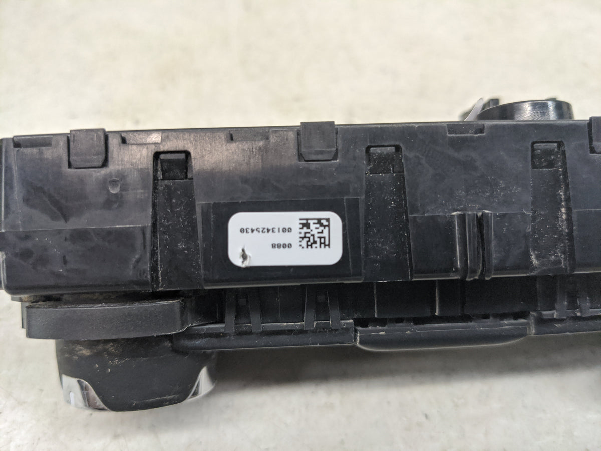 2016-2019 Ford Explorer Climate Control Module Temperature AC/Heater Replacement P/N:GB5T-19980-BE Fits Fits 2016 2017 2018 