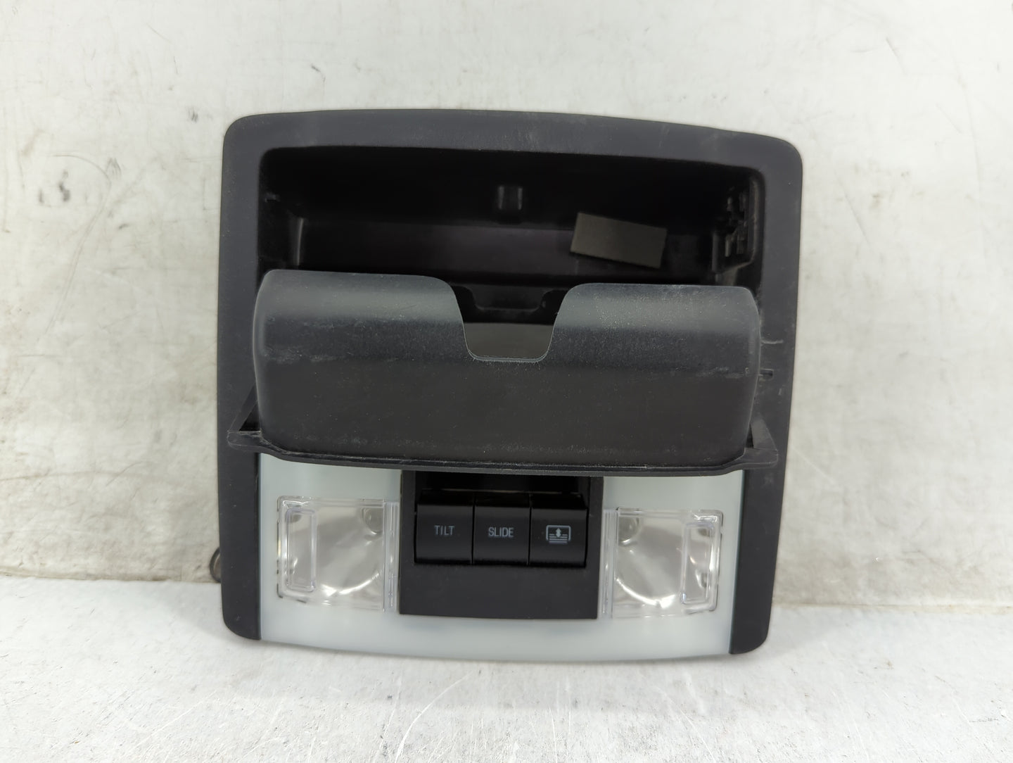 2017 Ford Explorer Overhead Roof Console 1465782 - Oemusedautoparts1.com