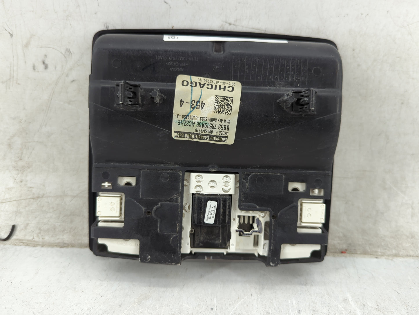 2017 Ford Explorer Overhead Roof Console 1465782 - Oemusedautoparts1.com