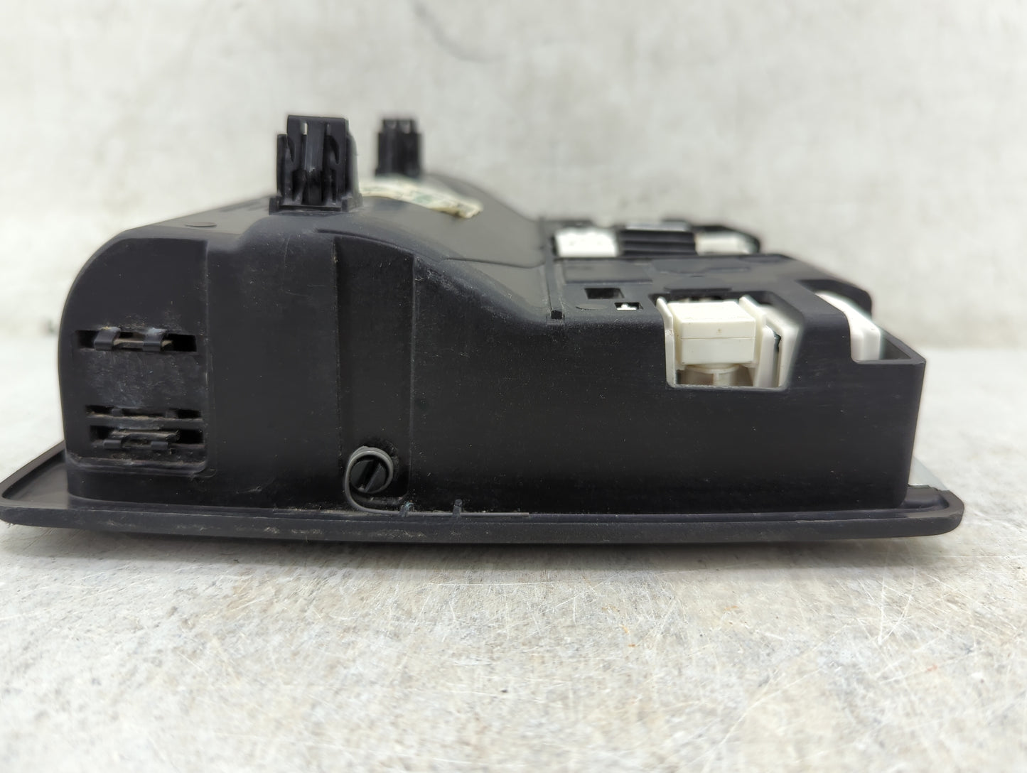 2017 Ford Explorer Overhead Roof Console 1465782 - Oemusedautoparts1.com