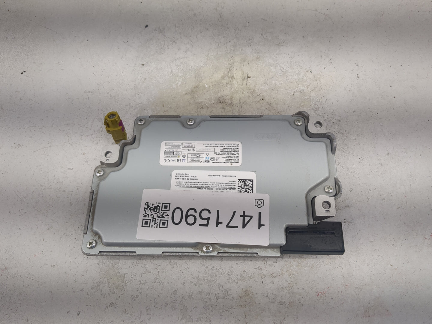 2019-2019 Ford Explorer Information Display Screen 1471590 - Oemusedautoparts1.com