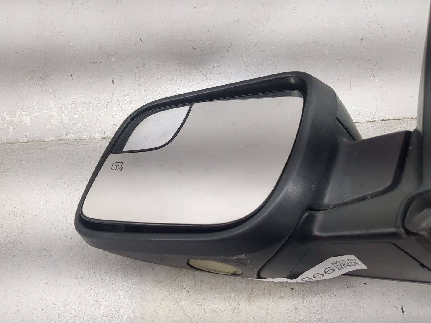 2017 Ford Explorer Driver Side View Mirror - Left Door Mirror OEM Used - Oemusedautoparts1.com
