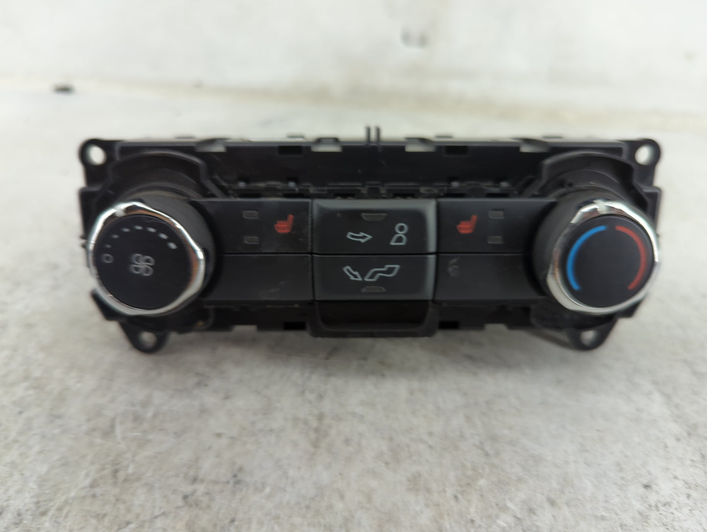 2017 Ford Explorer Climate Control Module Temperature AC/Heater Replacement P/N:GB5T-19980-CE Fits OEM Used Auto Parts - Oem