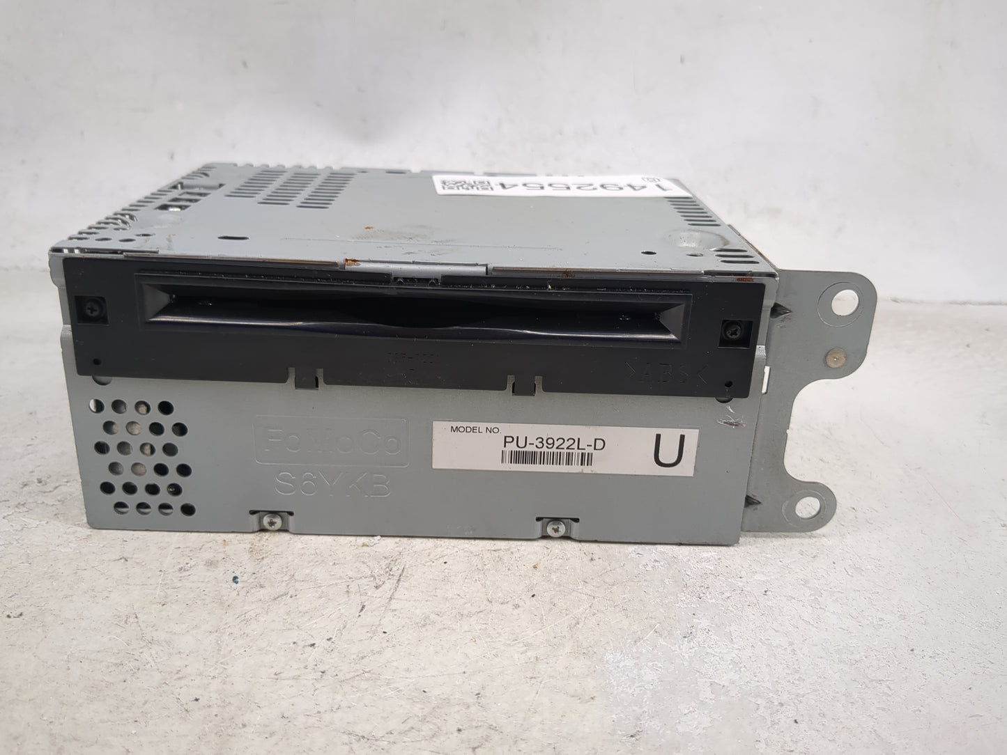2017 Ford Explorer Radio AM FM Cd Player Receiver Replacement P/N:PU-3922L-D S6YKB, HB5T-19C107-BAXLT Fits OEM Used Auto Par