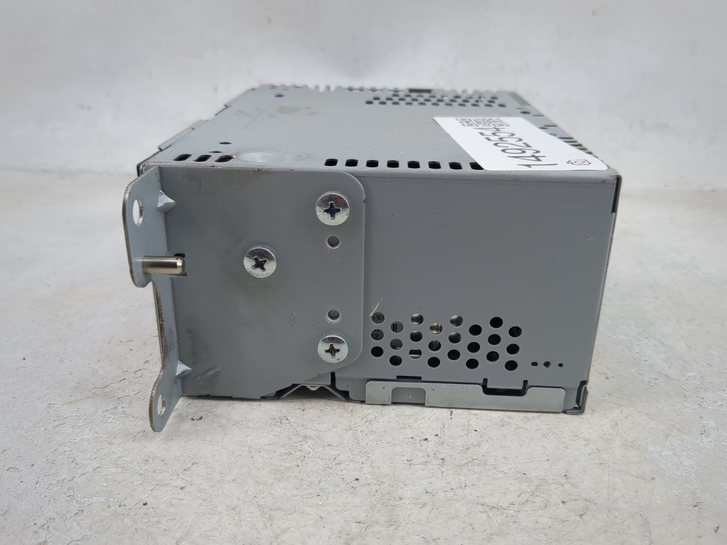 2017 Ford Explorer Radio AM FM Cd Player Receiver Replacement P/N:PU-3922L-D S6YKB, HB5T-19C107-BAXLT Fits OEM Used Auto Par