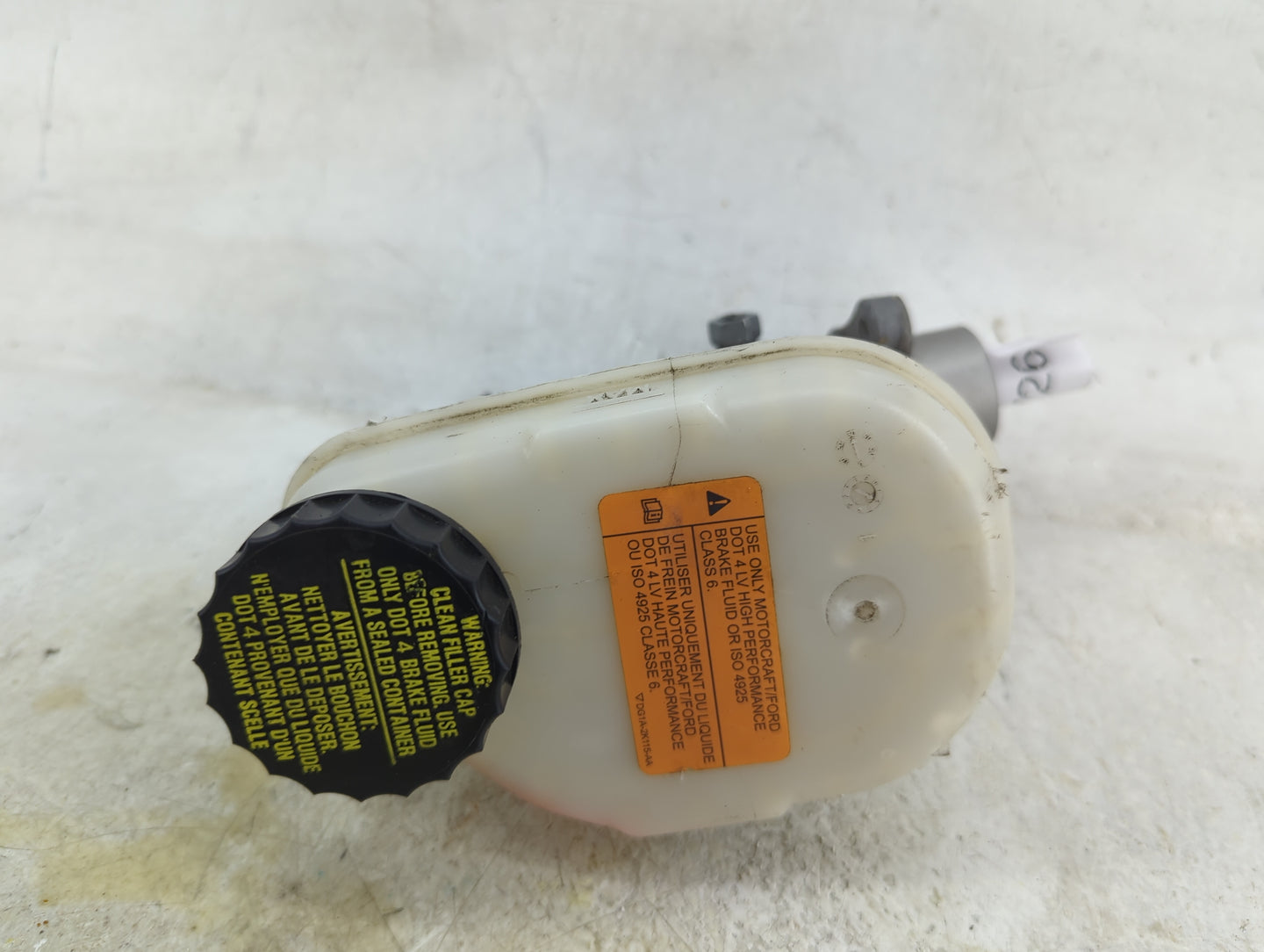 Ford Explorer Brake Master Cylinder 1496726 - Oemusedautoparts1.com