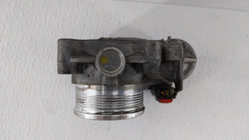 2016-2019 Ford Explorer Throttle Body P/N:DS7E-9F991-BB Fits Fits 2014 2015 2016 2017 2018 2019 OEM Used Auto Parts