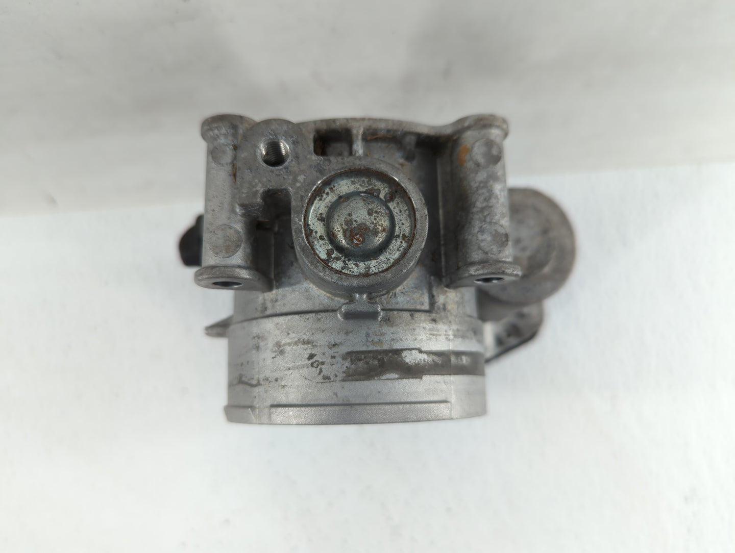 2011-2019 Ford Explorer Throttle Body P/N:AT4E-EF AT4E-9F991-EL, AT4E-ED Fits Fits 2011 2012 2013 2014 2015 2016 2017 2018 2