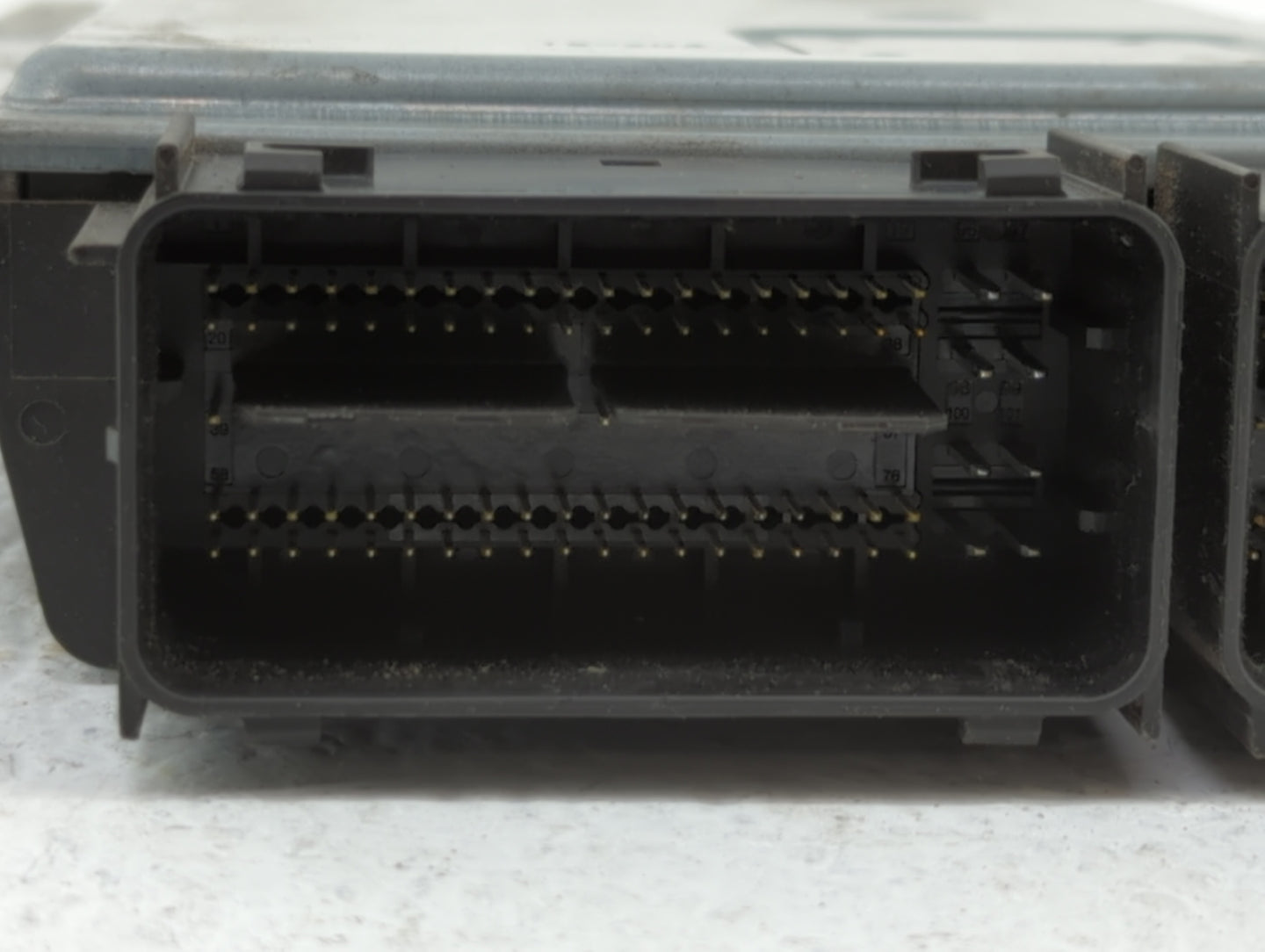 2016-2019 Ford Explorer PCM Engine Control Computer ECU ECM PCU OEM P/N:GK4A-12A650-GA G2GA-12A650-AJC Fits OEM Used Auto Pa