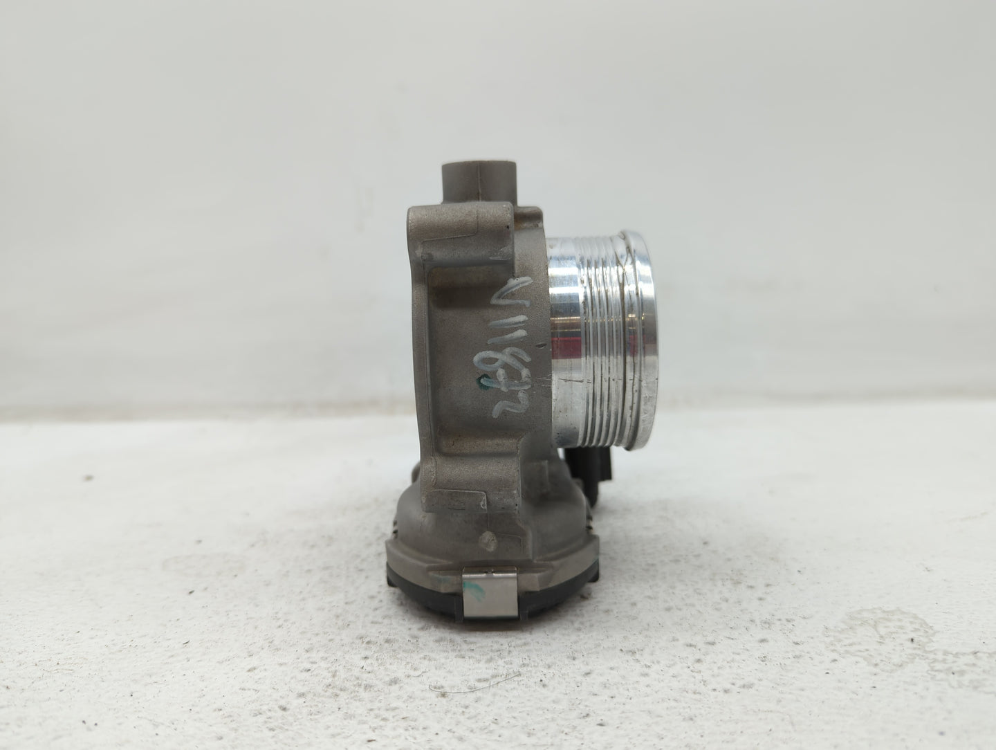 2016-2019 Ford Explorer Throttle Body P/N:0 280 750 566 DS7E-9F991-BB Fits Fits 2014 2015 2016 2017 2018 2019 OEM Used Auto 