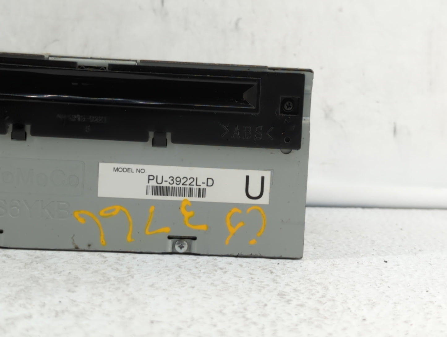 2017-2017 Ford Explorer Am Fm Cd Player Radio Receiver - Oemusedautoparts1.com