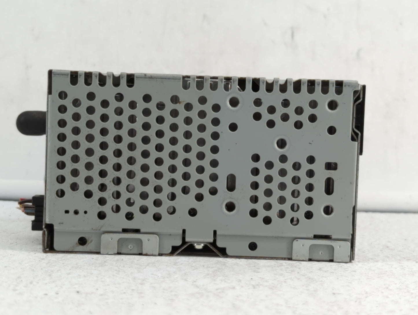 2017-2017 Ford Explorer Am Fm Cd Player Radio Receiver - Oemusedautoparts1.com