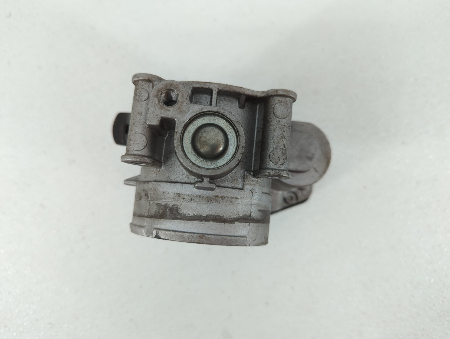2011-2019 Ford Explorer Throttle Body P/N:AT4Z-A AT4E-9F991-EJ, AT4E-EH Fits Fits 2011 2012 2013 2014 2015 2016 2017 2018 20