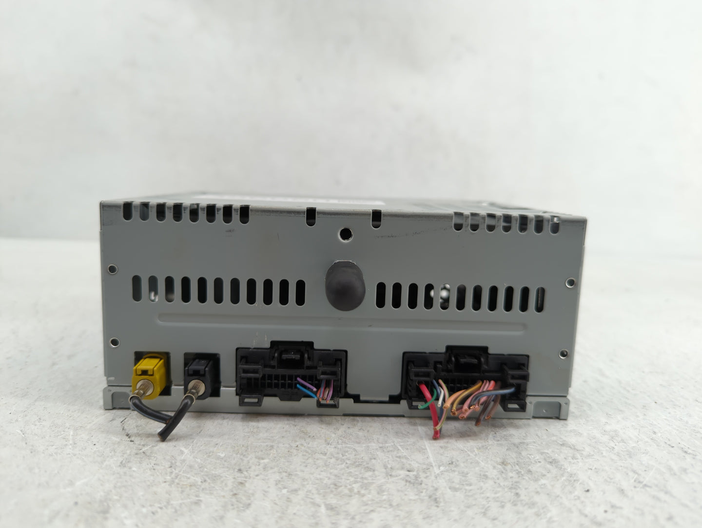 2017 Ford Explorer Radio AM FM Cd Player Receiver Replacement P/N:HB5T-19C107-BB HB5T-19C107-BA Fits OEM Used Auto Parts - O