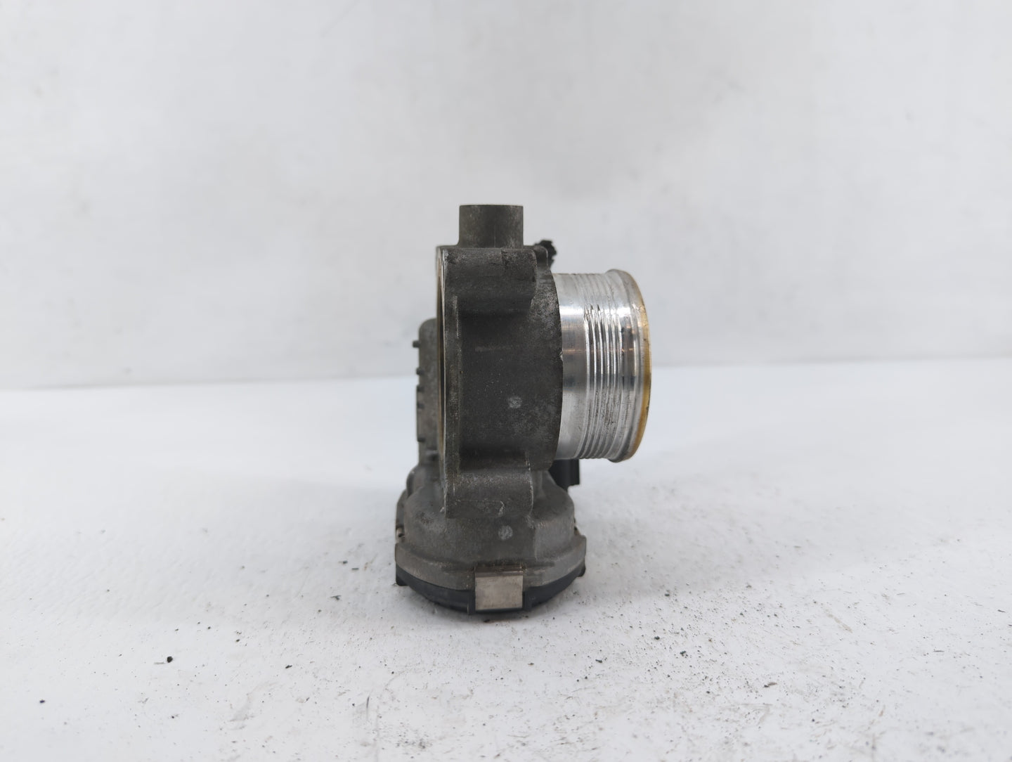 2016-2019 Ford Explorer Throttle Body P/N:0 280 750 566 DS7E-9F991-BB Fits Fits 2014 2015 2016 2017 2018 2019 OEM Used Auto 