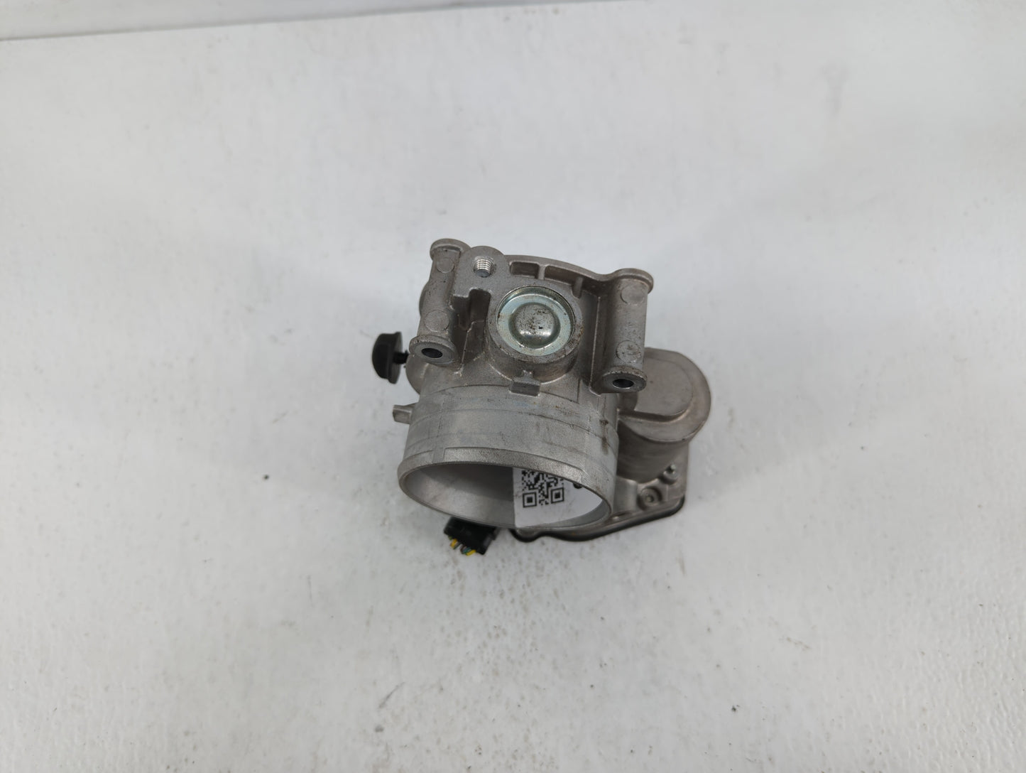 2011-2019 Ford Explorer Throttle Body P/N:AT4E-9F991-EL Fits Fits 2011 2012 2013 2014 2015 2016 2017 2018 2019 OEM Used Auto