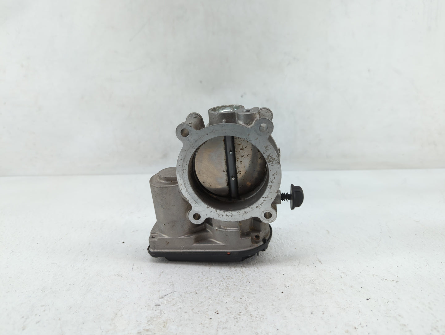 2011-2019 Ford Explorer Throttle Body P/N:AT4E-9F991-EL Fits Fits 2011 2012 2013 2014 2015 2016 2017 2018 2019 OEM Used Auto