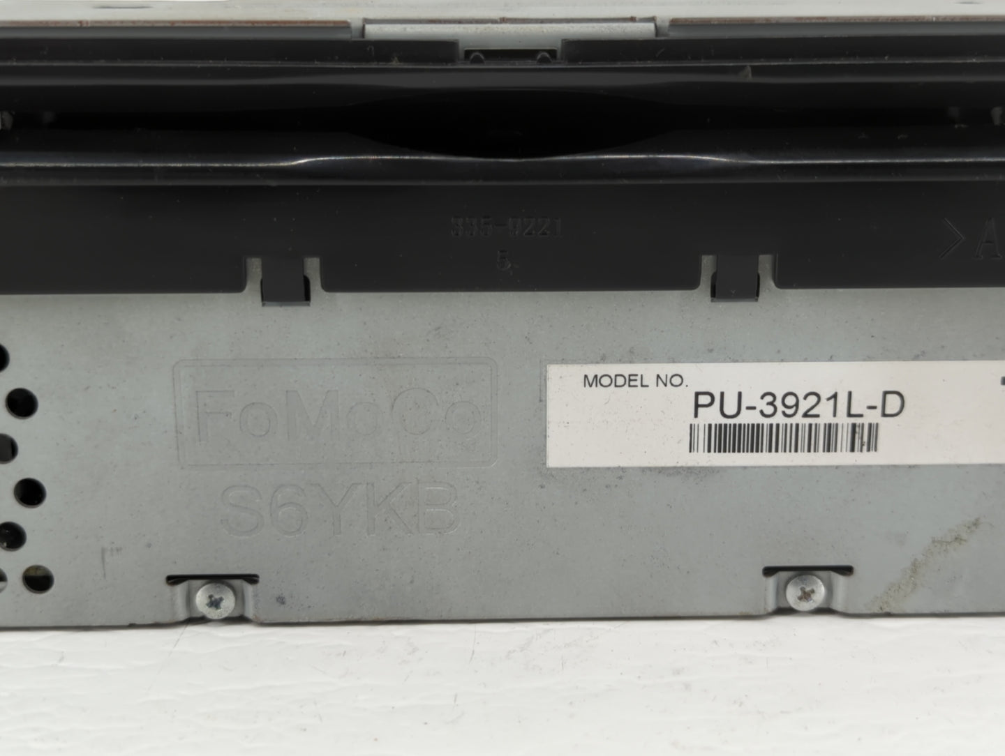 2017 Ford Explorer Am Fm Cd Player Radio Receiver - Oemusedautoparts1.com