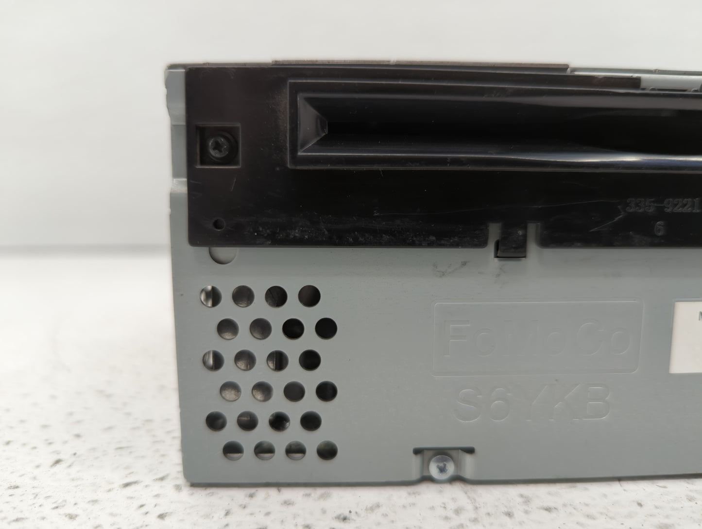 2017 Ford Explorer Am Fm Cd Player Radio Receiver - Oemusedautoparts1.com