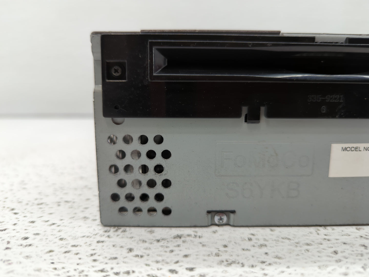 2017 Ford Explorer Am Fm Cd Player Radio Receiver - Oemusedautoparts1.com