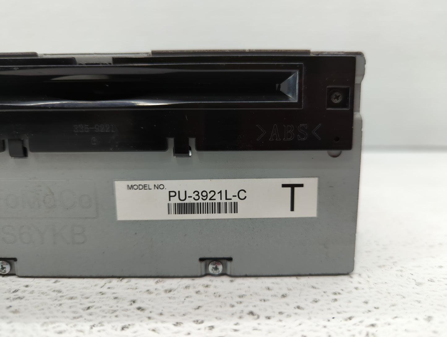 2017 Ford Explorer Am Fm Cd Player Radio Receiver - Oemusedautoparts1.com