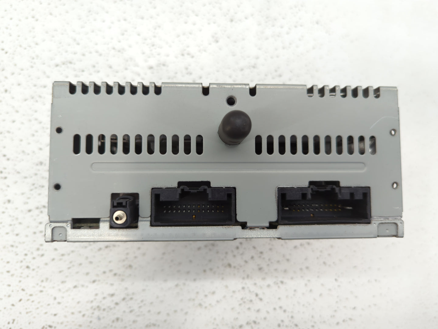 2017 Ford Explorer Am Fm Cd Player Radio Receiver - Oemusedautoparts1.com