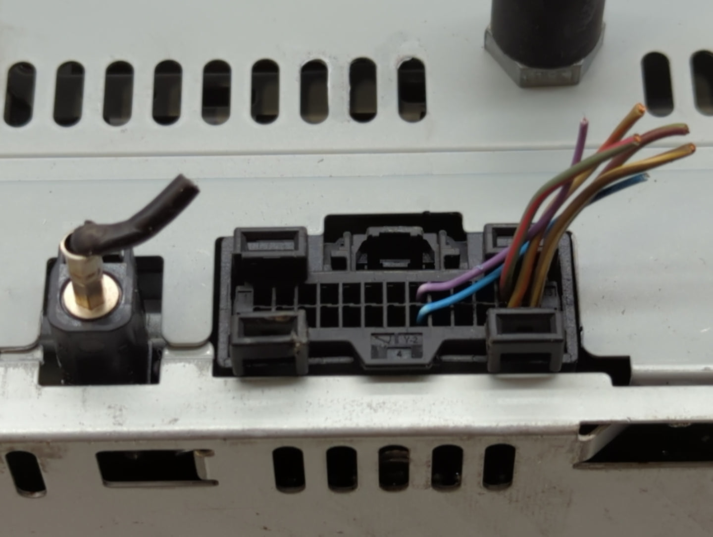 2017 Ford Explorer Am Fm Cd Player Radio Receiver - Oemusedautoparts1.com