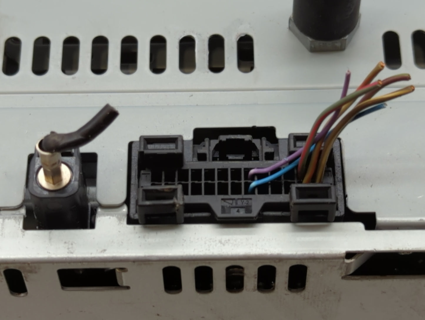 2017 Ford Explorer Am Fm Cd Player Radio Receiver - Oemusedautoparts1.com