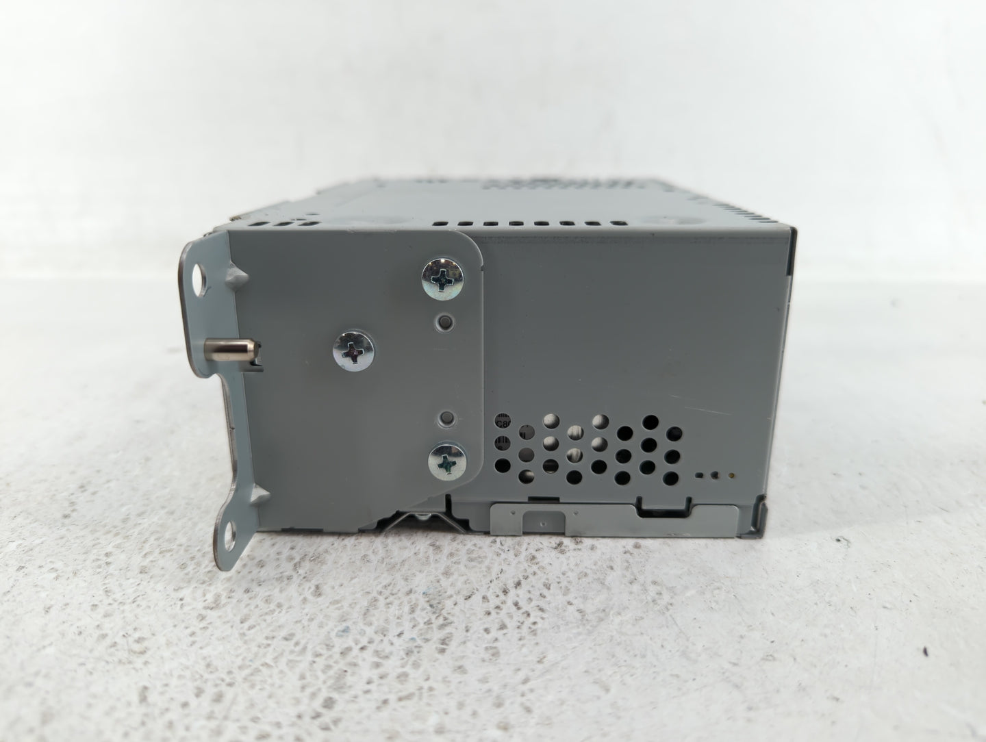 2017 Ford Explorer Am Fm Cd Player Radio Receiver 459067 - Oemusedautoparts1.com