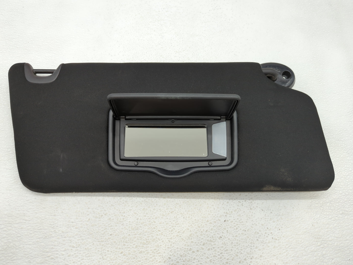 2017 Ford Explorer Sun Visor Shade Replacement Passenger Right Mirror Fits OEM Used Auto Parts - Oemusedautoparts1.com