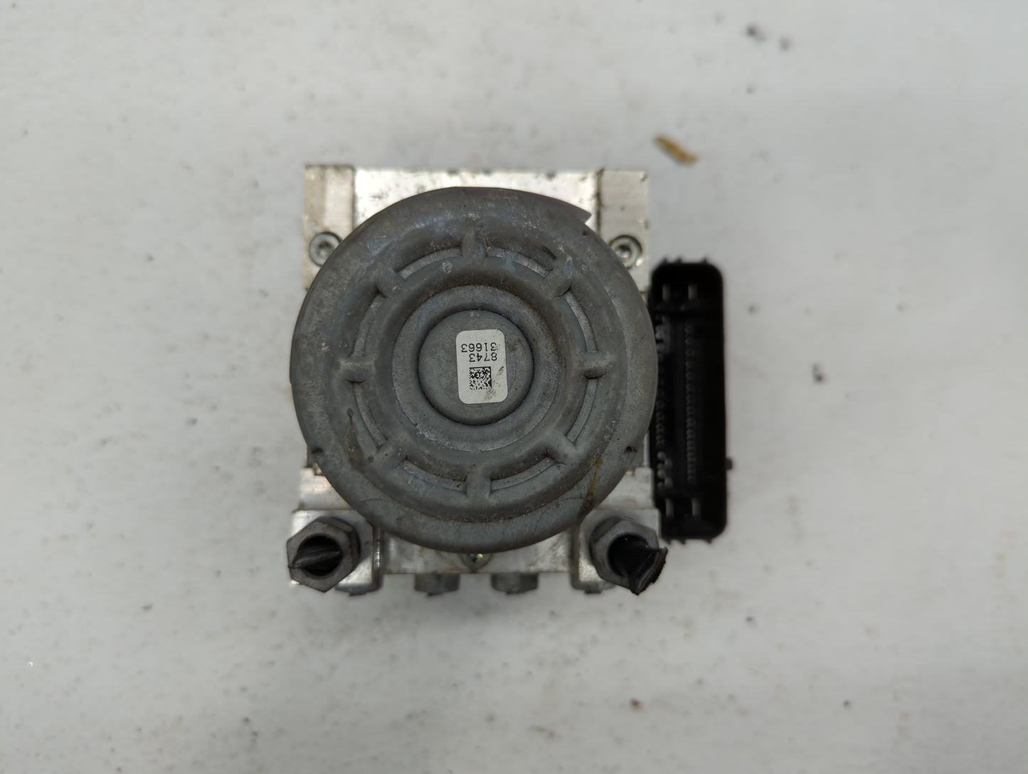 2017 Ford Explorer ABS Pump Control Module Replacement P/N:HB53-2C405-AC Fits OEM Used Auto Parts - Oemusedautoparts1.com