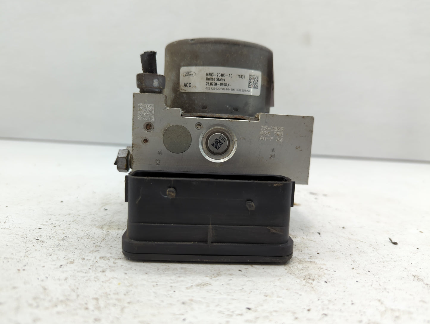 2017 Ford Explorer ABS Pump Control Module Replacement P/N:HB53-2C405-AC Fits OEM Used Auto Parts - Oemusedautoparts1.com
