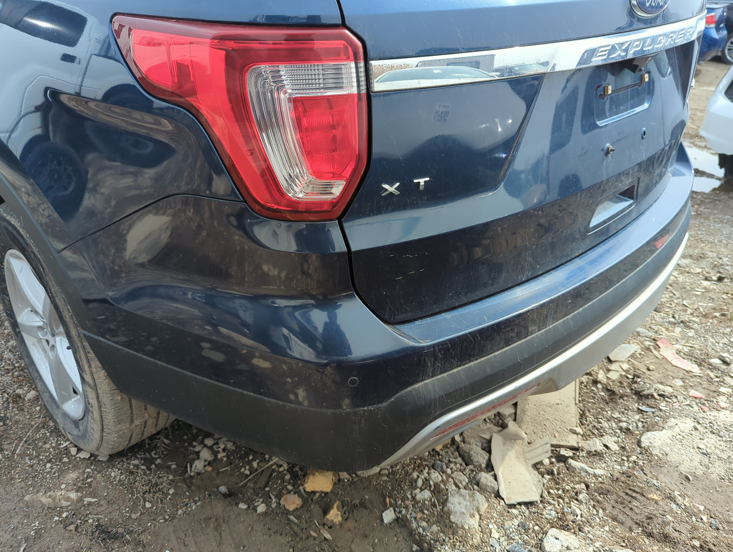2017 Ford Explorer Rear Bumper Assembly Oem - Oemusedautoparts1.com